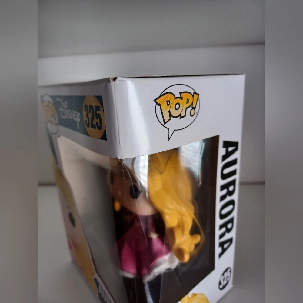 Disney Princess‎ Aurora Sleeping Beauty 325 Vinyl Figure Funko Pop Collection